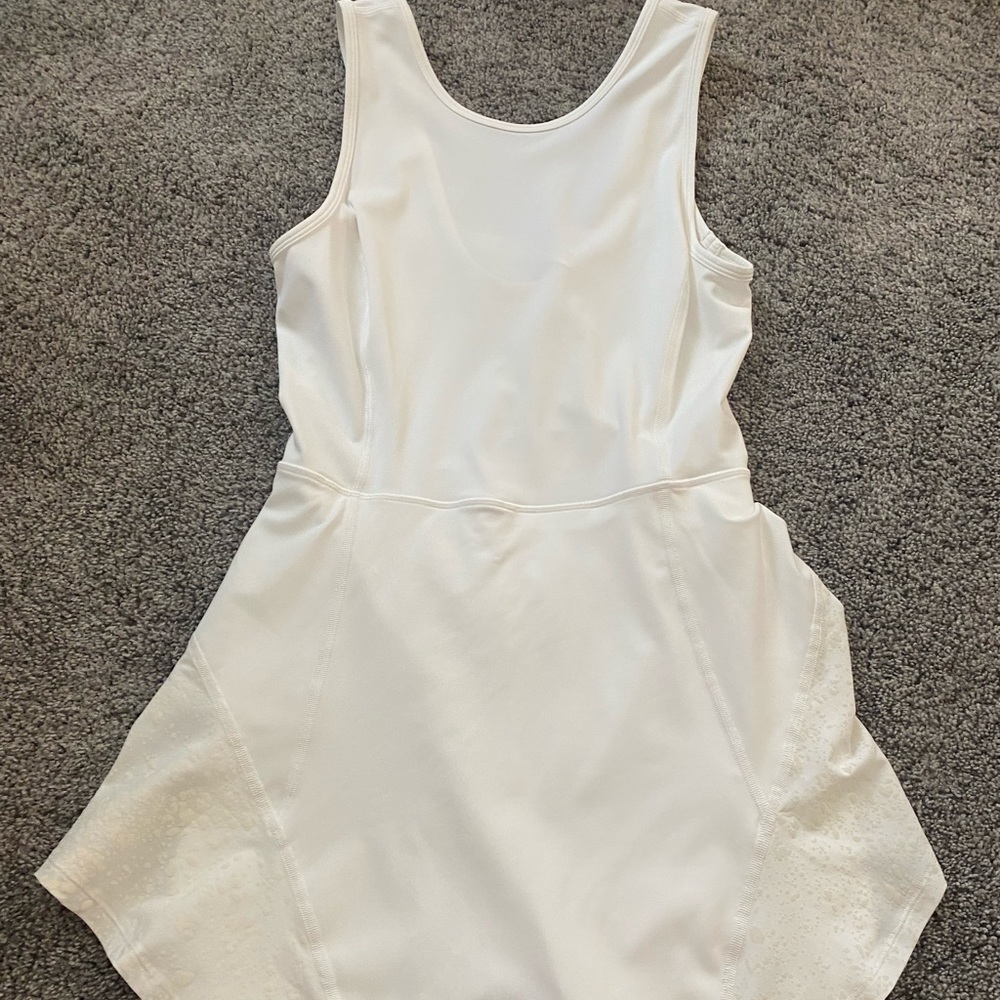 Lulu lemon size 4 white tennis dress